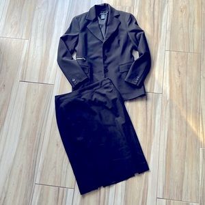 pencil skirt suit by LAUNDRY for women in black size 6